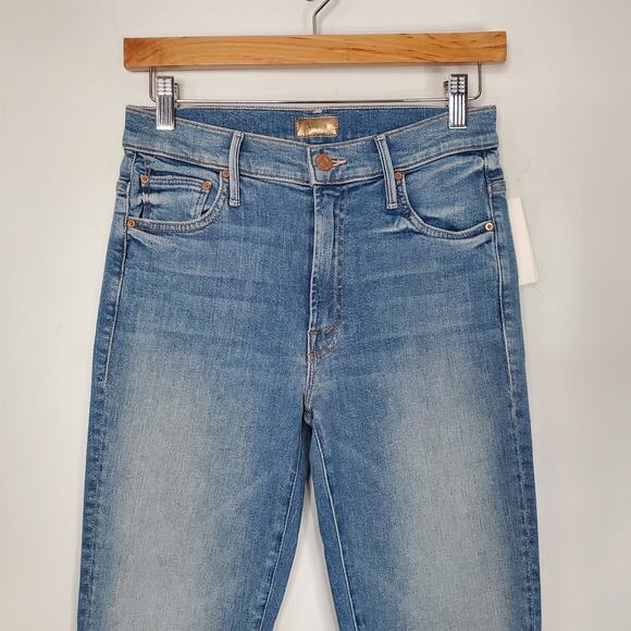 Mother The Insider Crop Step Fray Denim Jeans Shoot To Thrill Wash Blue Size 26 - Picture 3 of 10